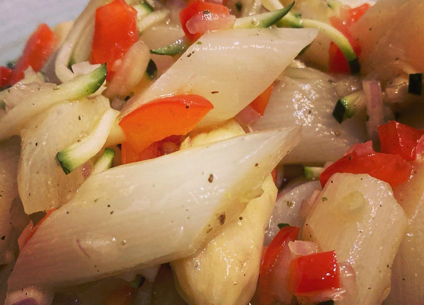 Salade d'asperges à la vinaigrette à l'estragon